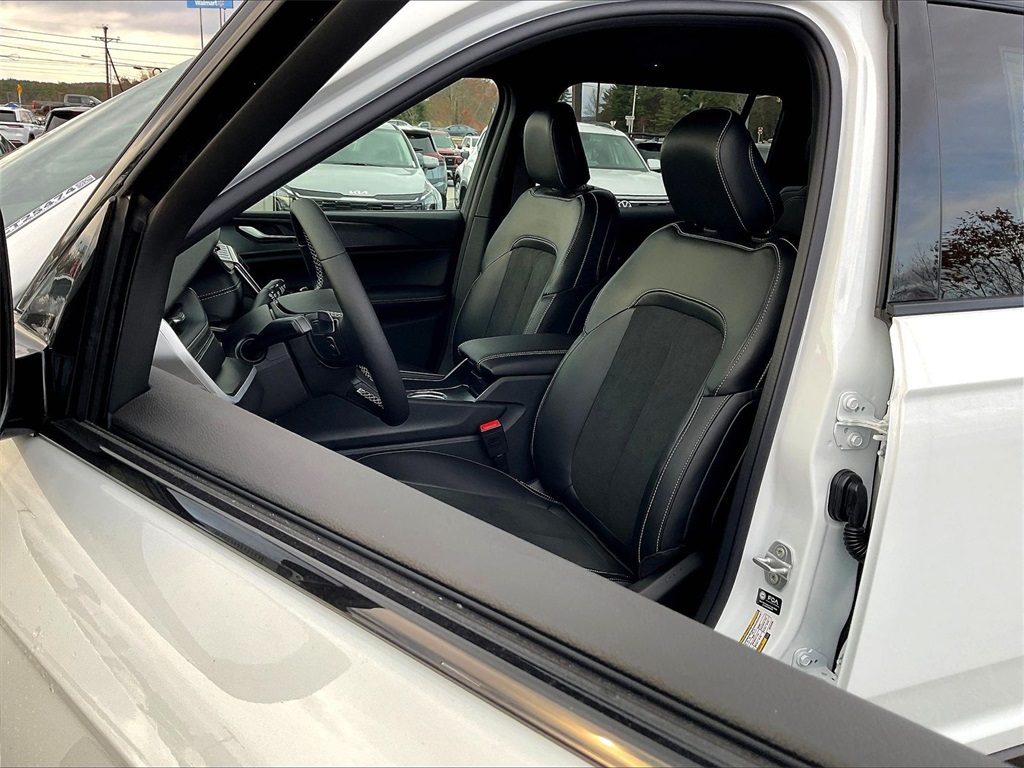 2025 Jeep Grand Cherokee L Altitude X - Photo 11