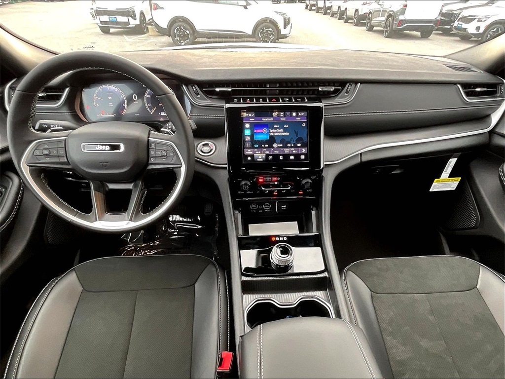 2025 Jeep Grand Cherokee L Altitude X - Photo 12