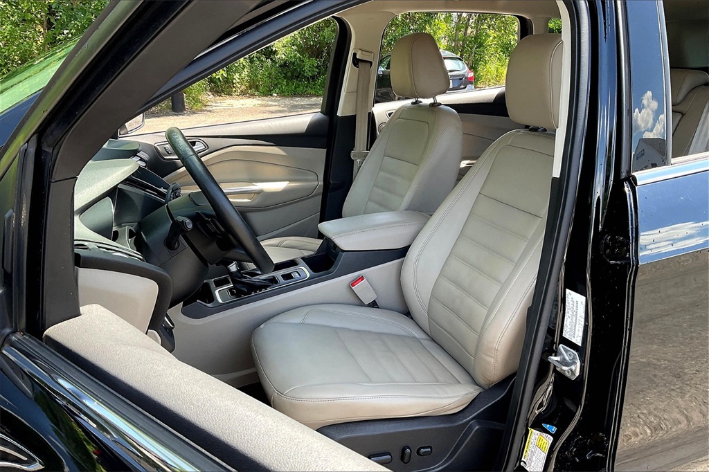2017 Ford Escape Titanium - Photo 10