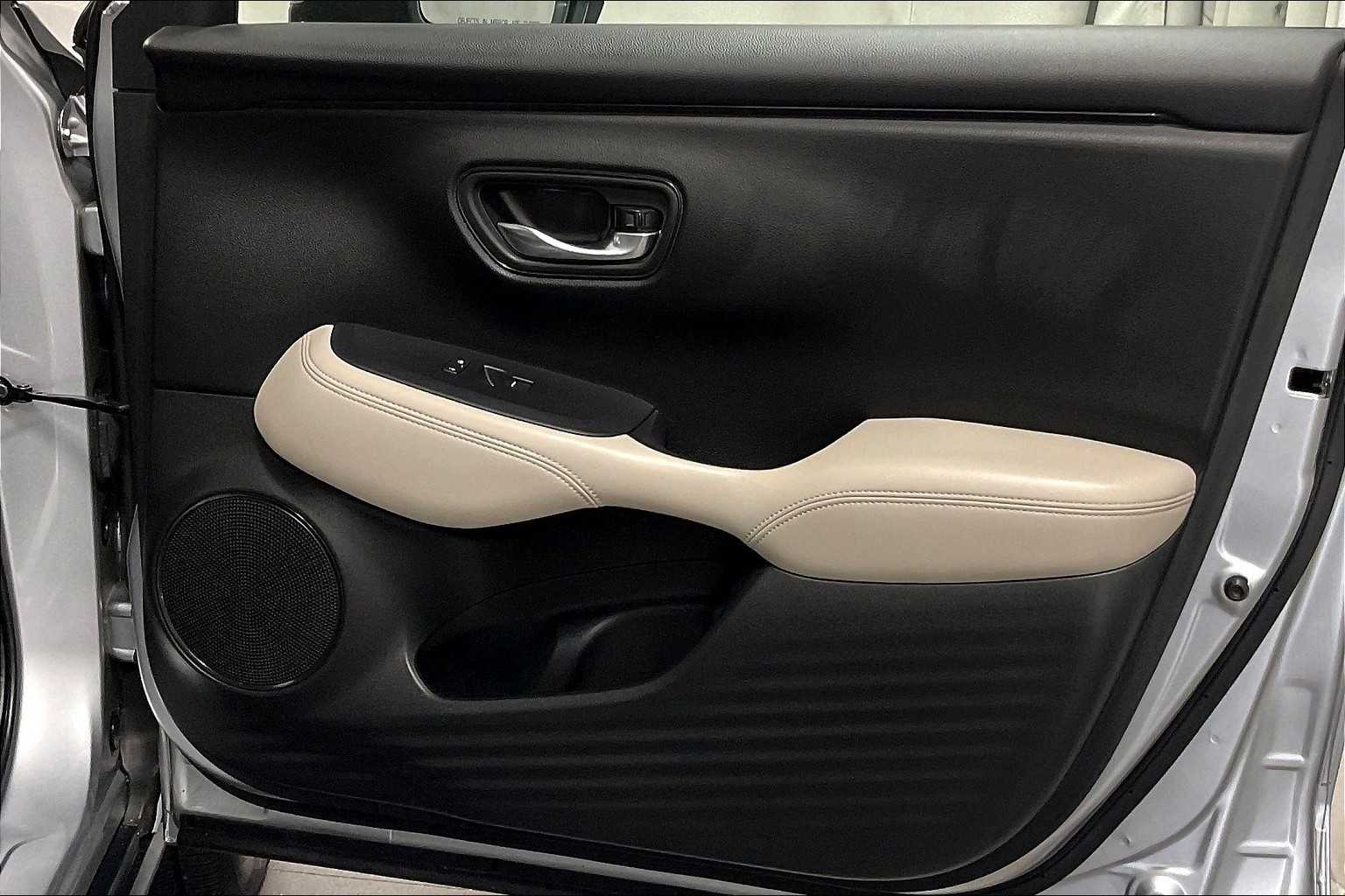 2023 Honda HR-V LX - Photo 12