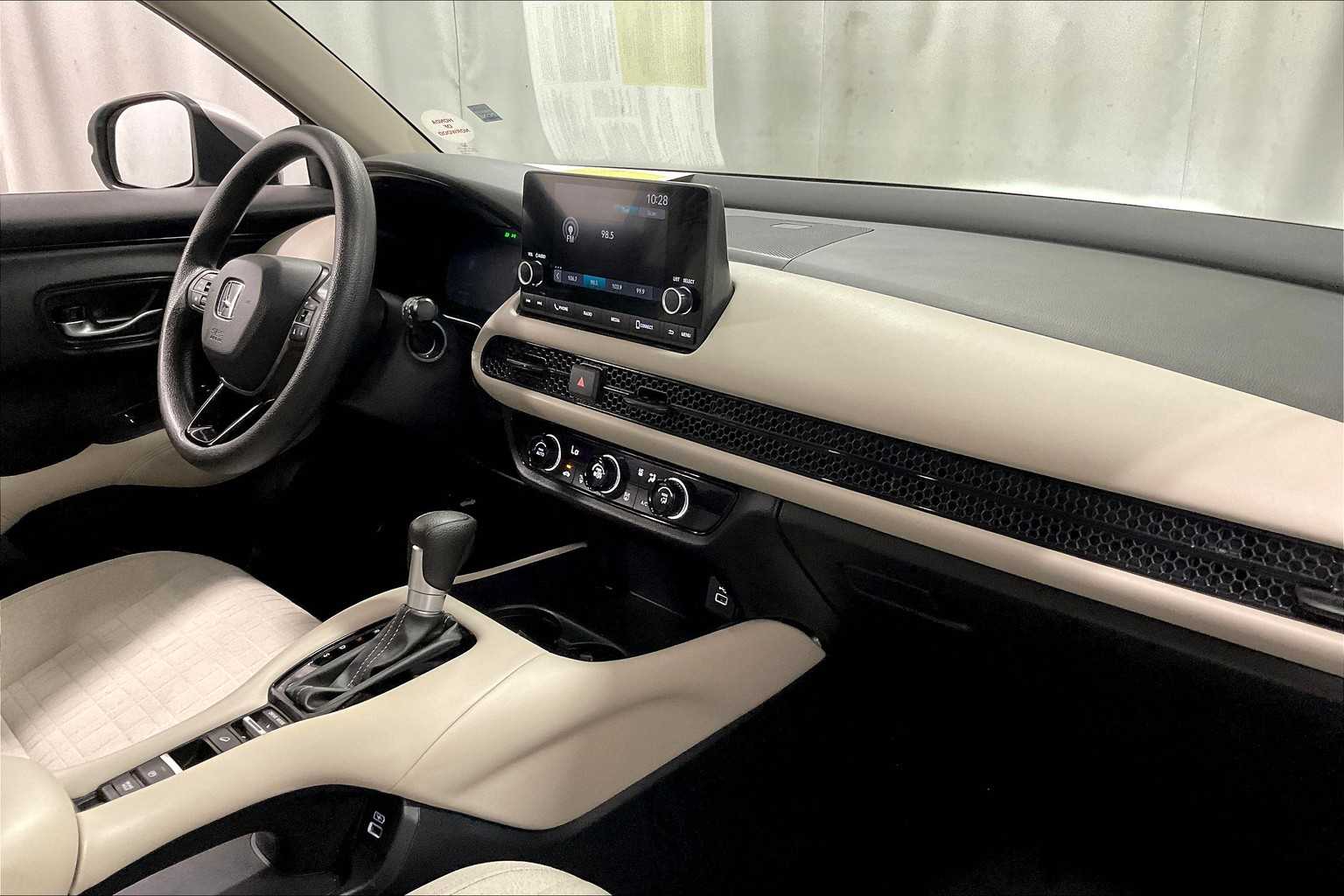 2023 Honda HR-V LX - Photo 14