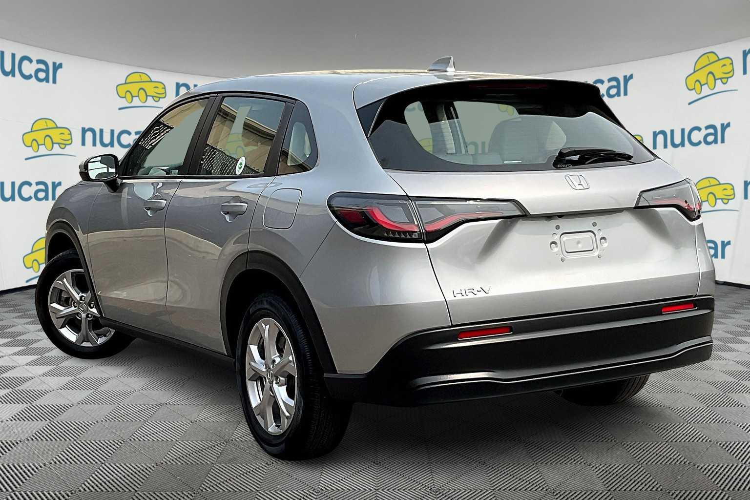 2023 Honda HR-V LX - Photo 4