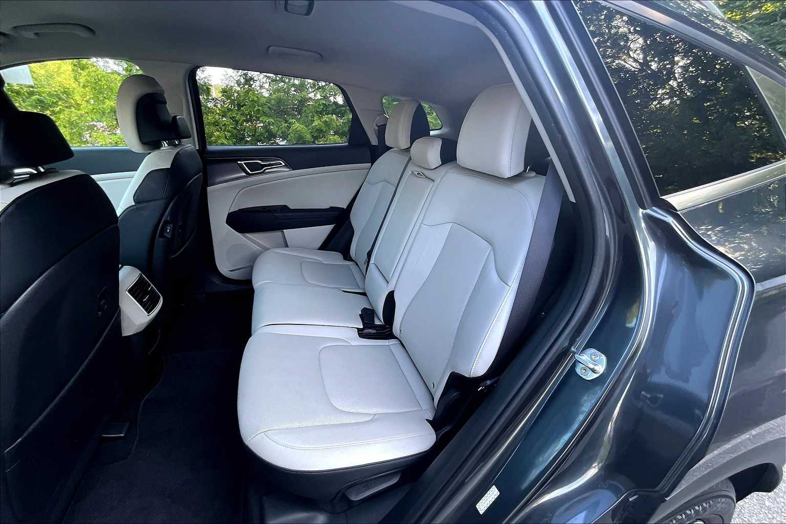 2023 Kia Sportage EX - Photo 15