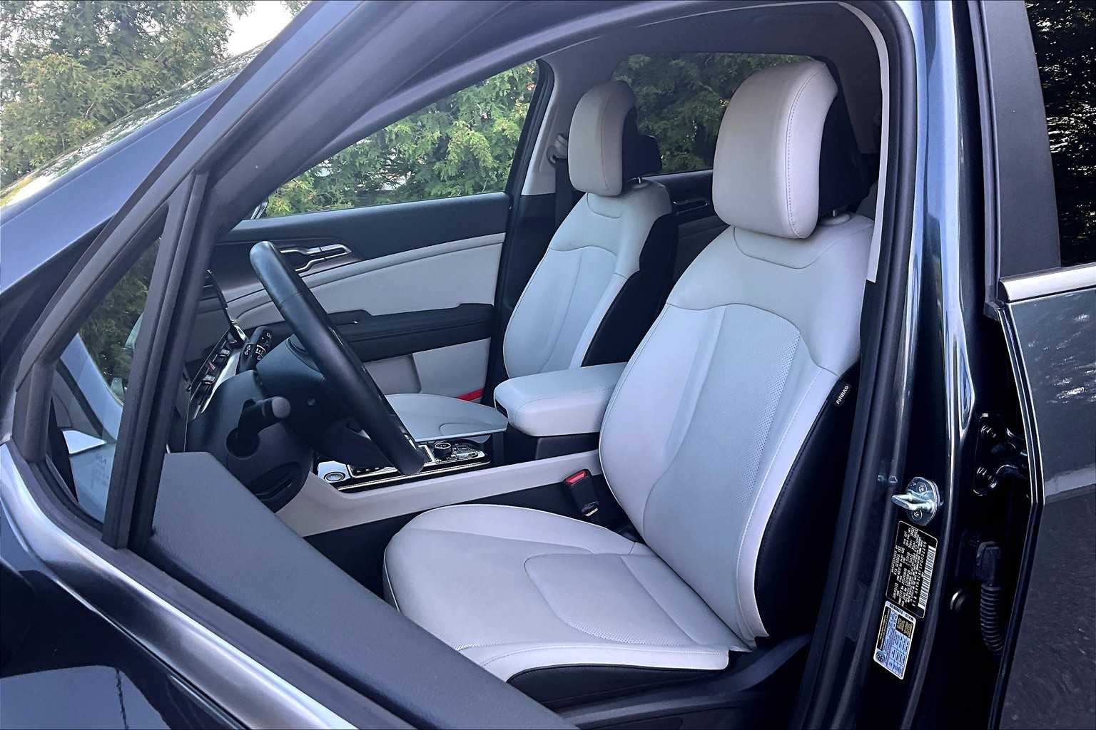 2023 Kia Sportage EX - Photo 10