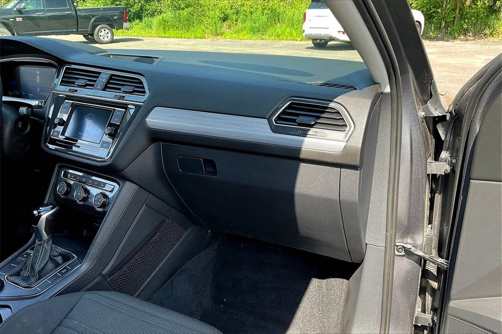 2022 Volkswagen Tiguan 2.0T S - Photo 12