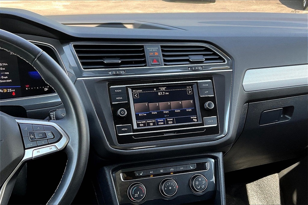 2022 Volkswagen Tiguan 2.0T S - Photo 17