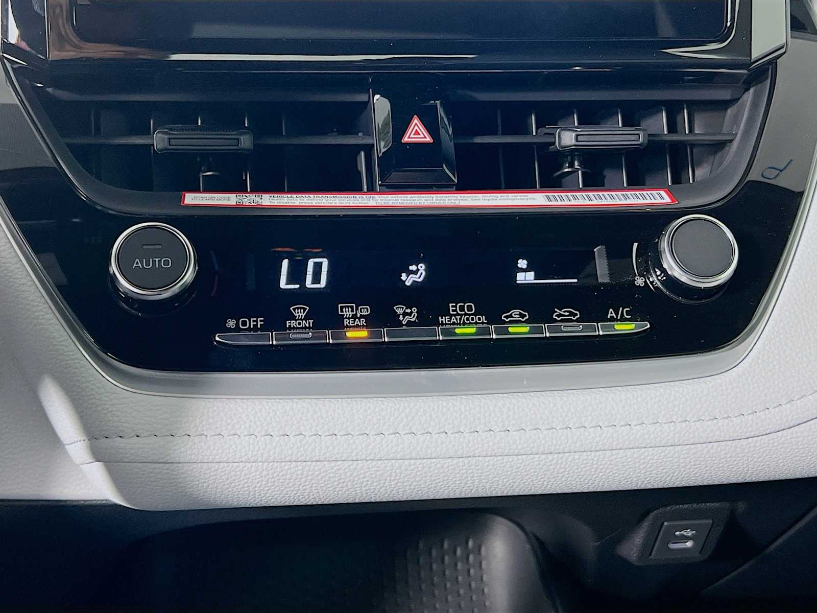 2025 Toyota Corolla SE - Photo 10