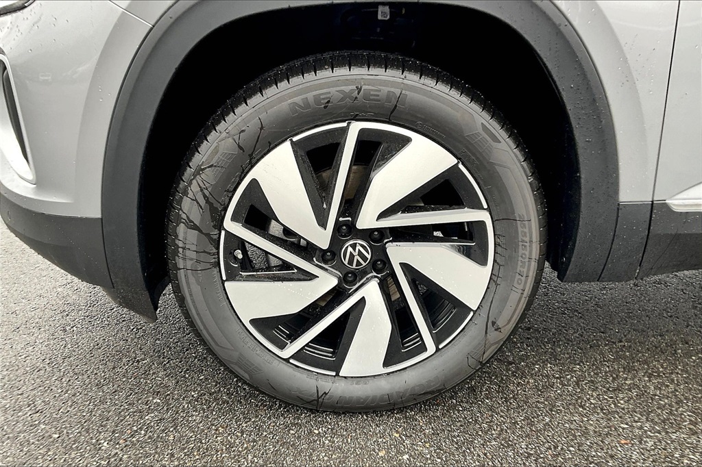 2025 Volkswagen Atlas 2.0T SEL - Photo 8