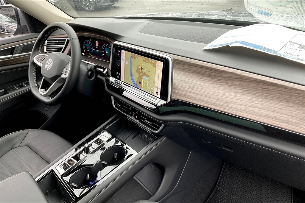 2025 Volkswagen Atlas 2.0T SEL - Photo 10