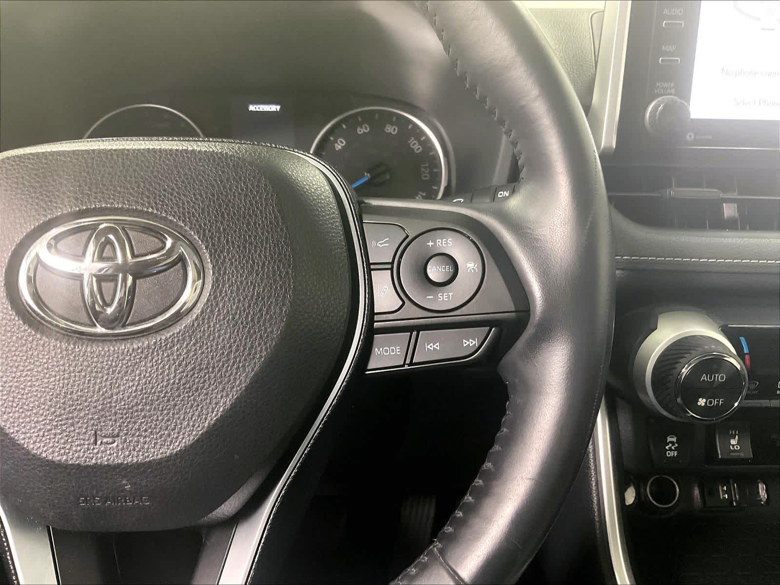 2019 Toyota RAV4 Hybrid XLE - Photo 24