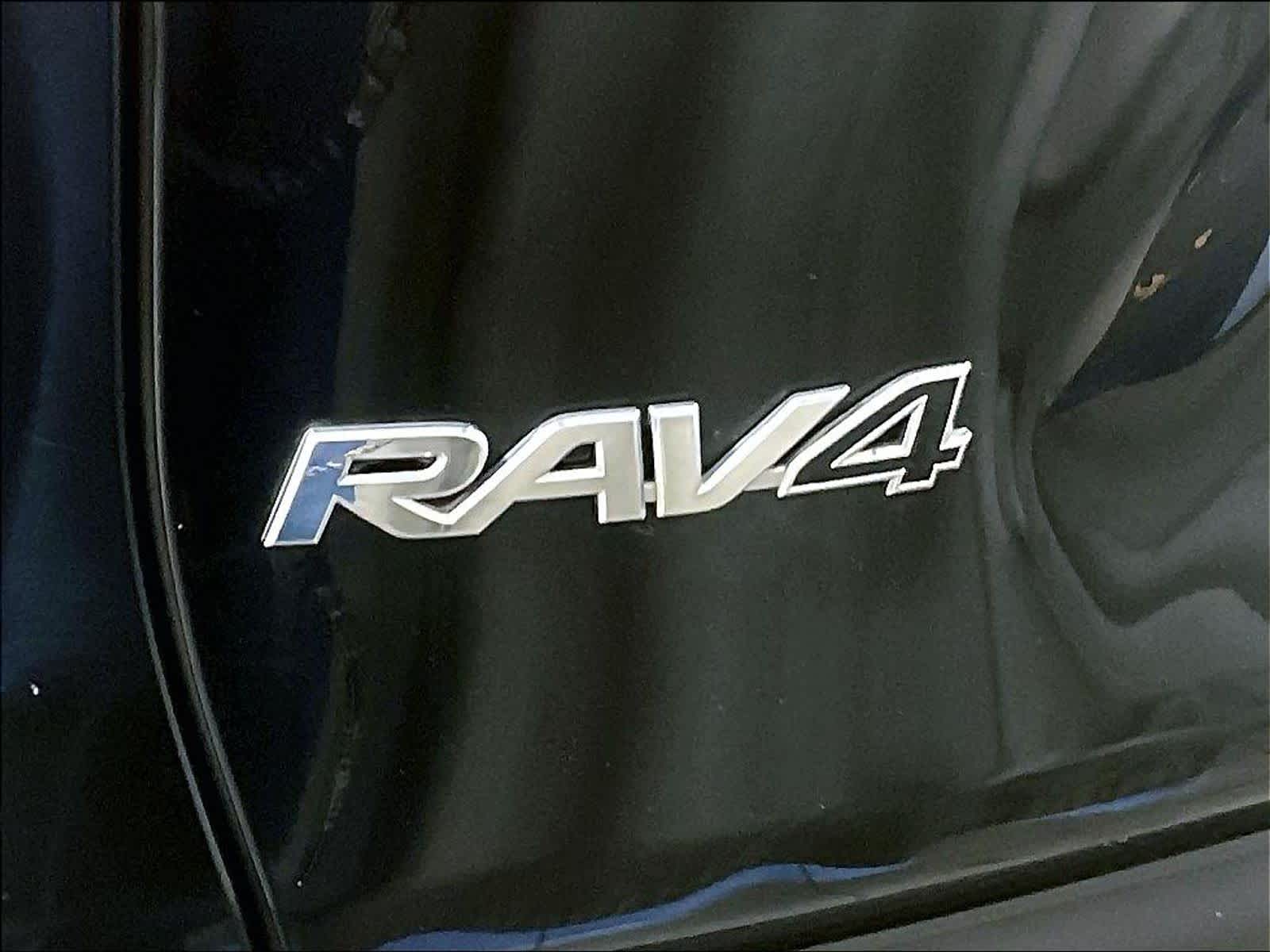 2019 Toyota RAV4 Hybrid XLE - Photo 29