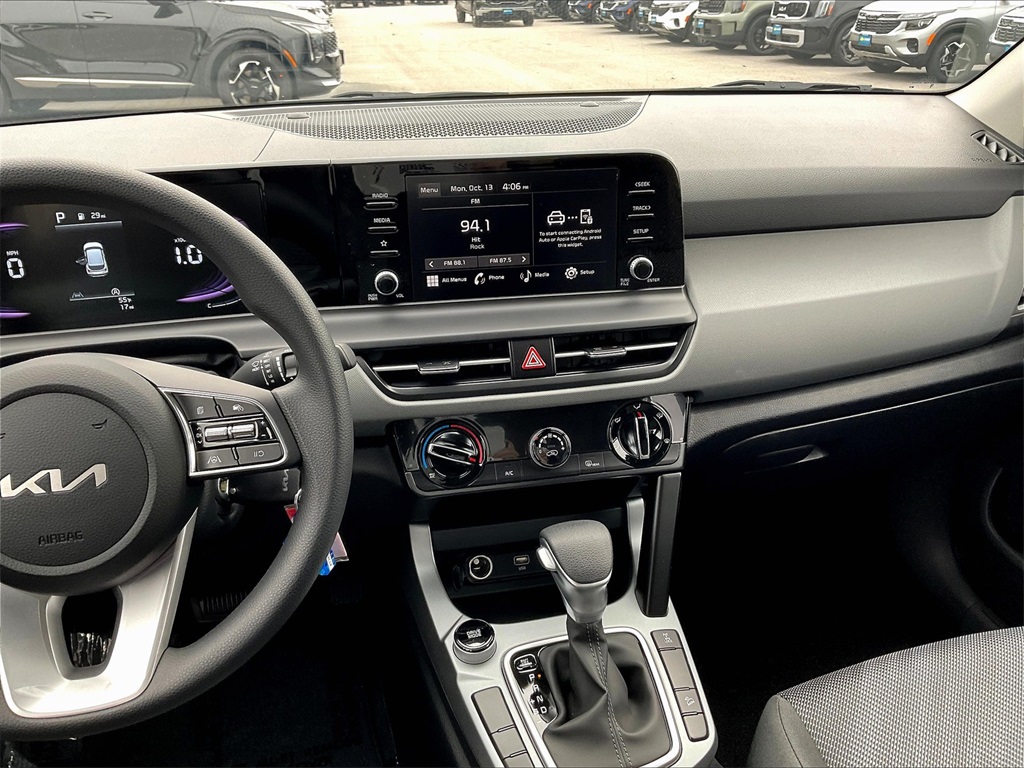 2026 Kia Seltos LX - Photo 13