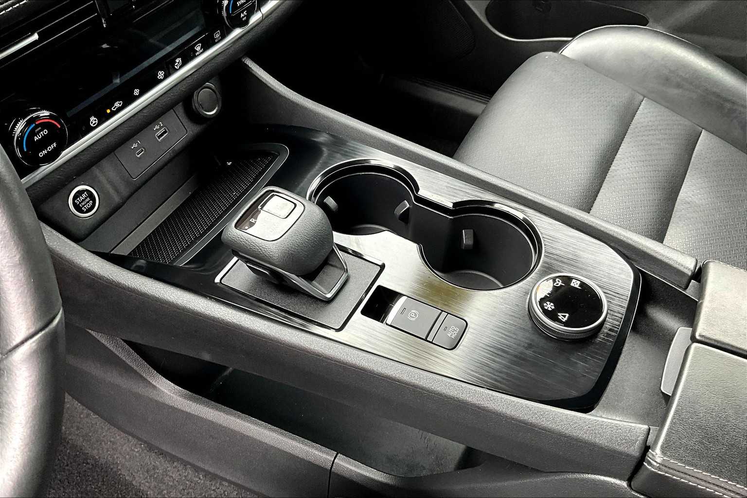 2022 Nissan Rogue SV - Photo 20