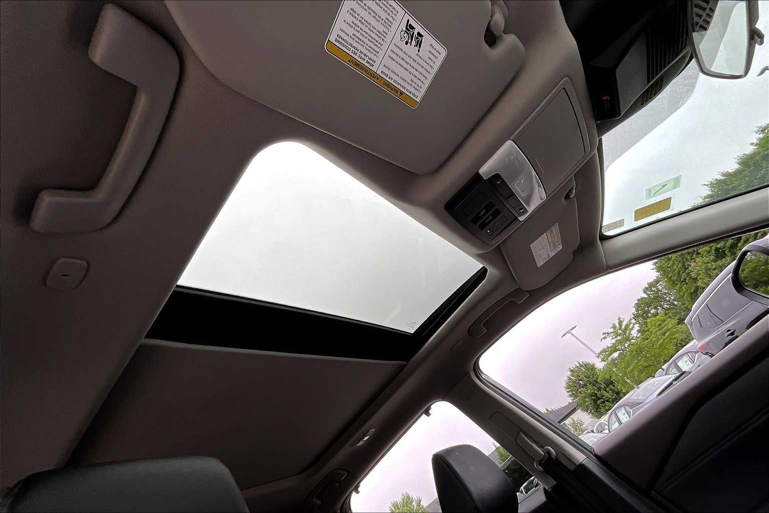 2022 Nissan Rogue SV - Photo 22