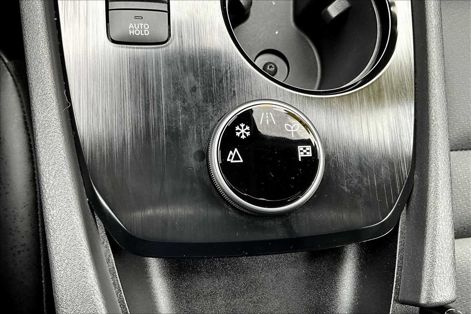 2022 Nissan Rogue SV - Photo 27