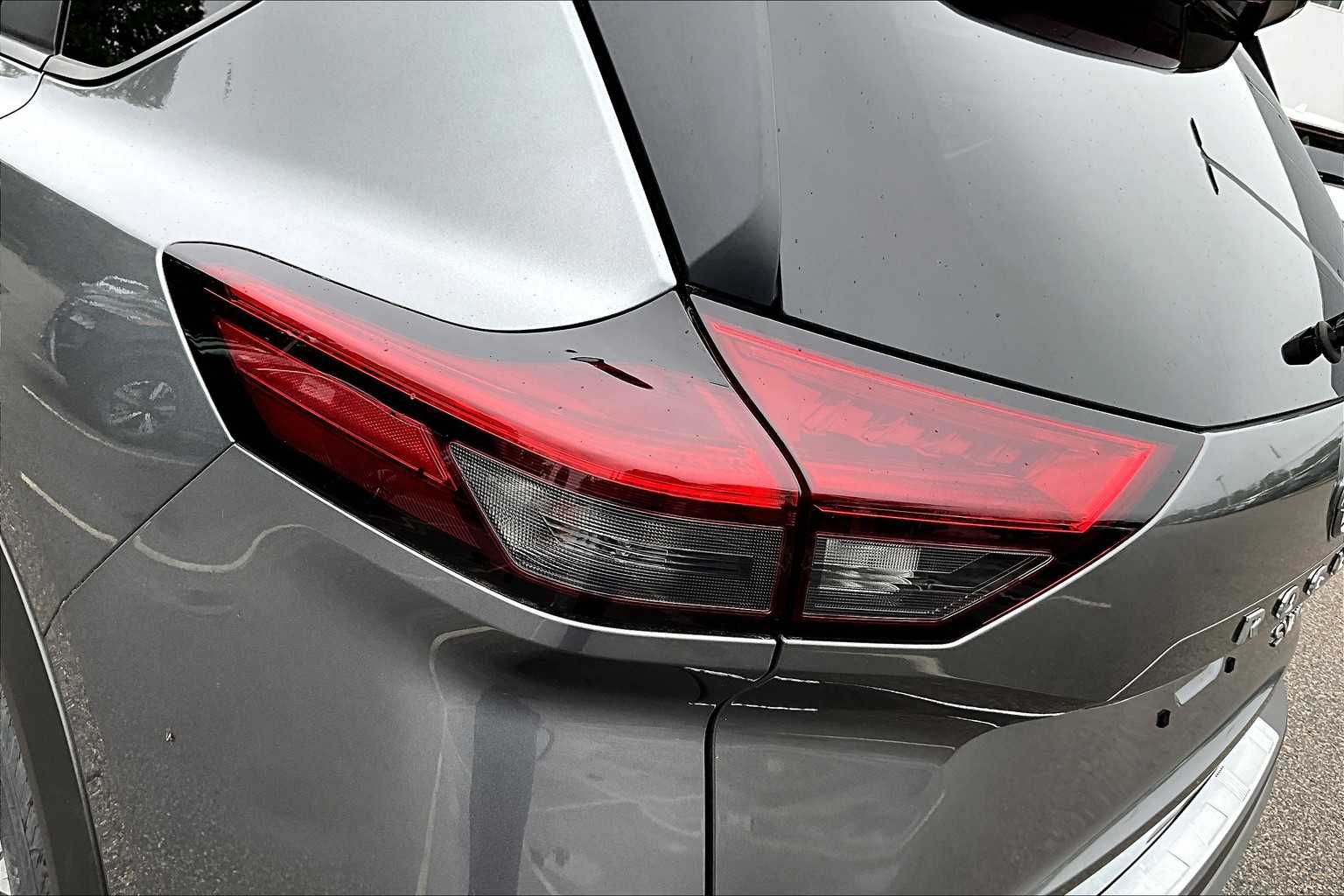 2022 Nissan Rogue SV - Photo 33