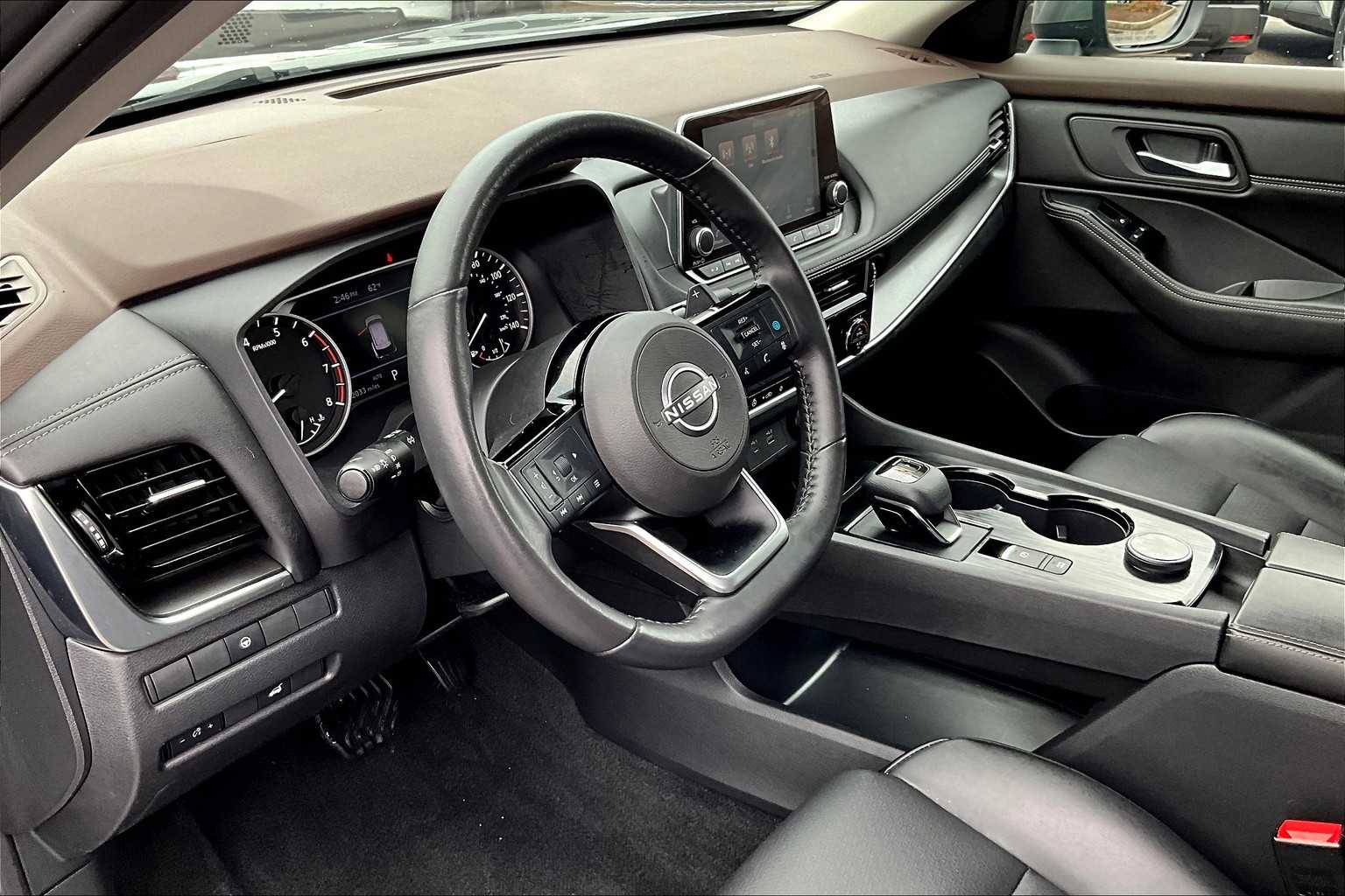 2022 Nissan Rogue SV - Photo 8
