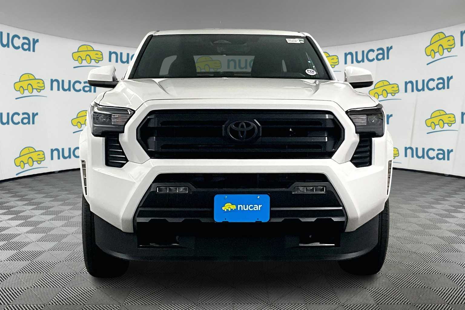 2025 Toyota Tacoma SR5 - Photo 3