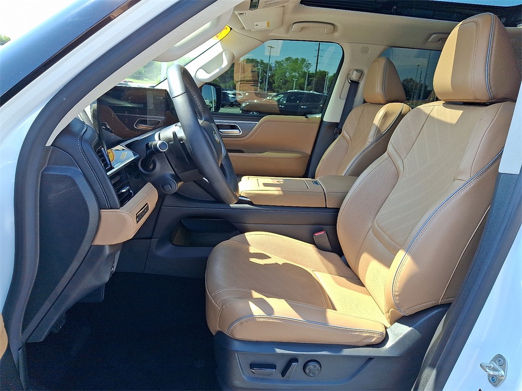 2025 INFINITI QX80 LUXE - Photo 15