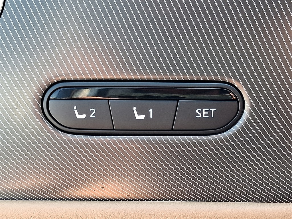 2025 INFINITI QX80 LUXE - Photo 28