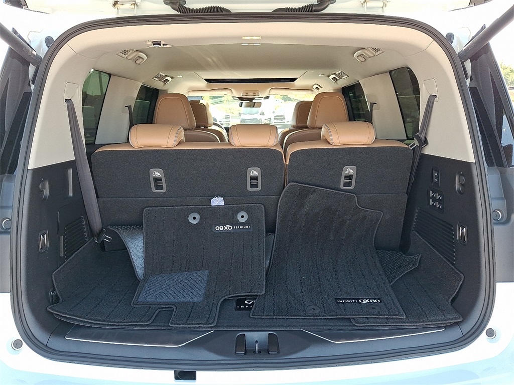 2025 INFINITI QX80 LUXE - Photo 30