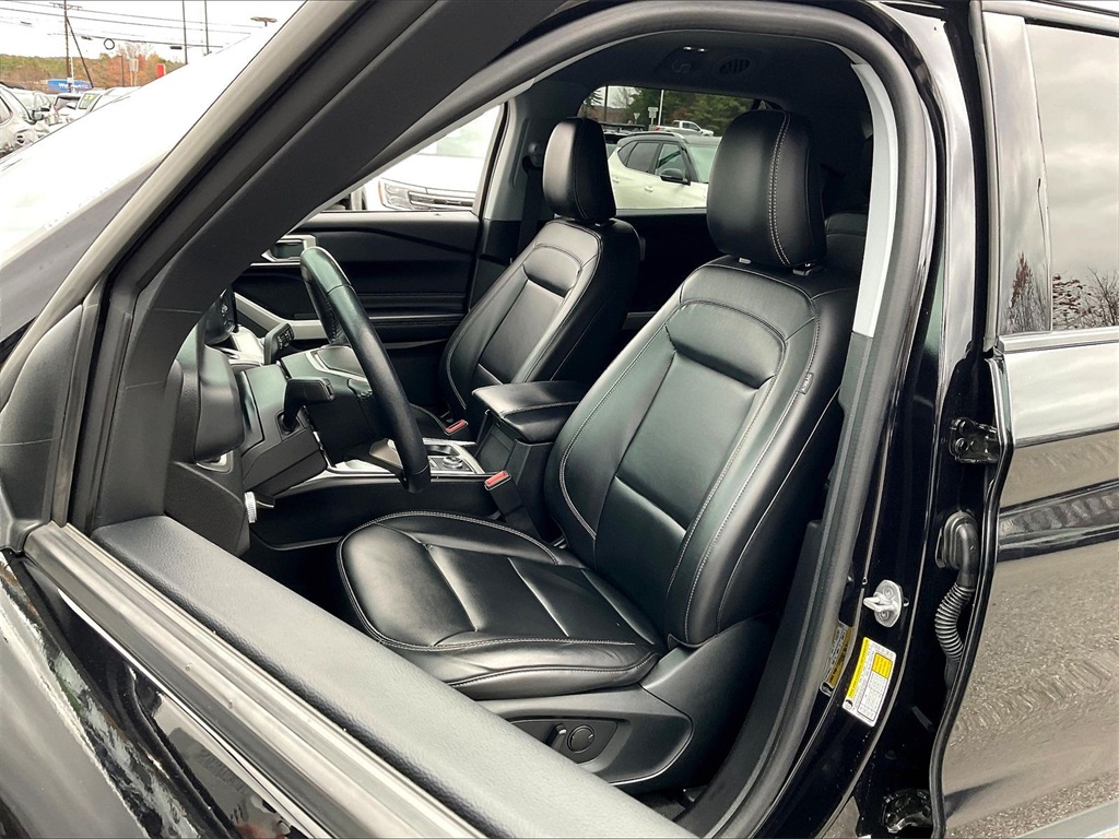 2022 Ford Explorer XLT - Photo 9