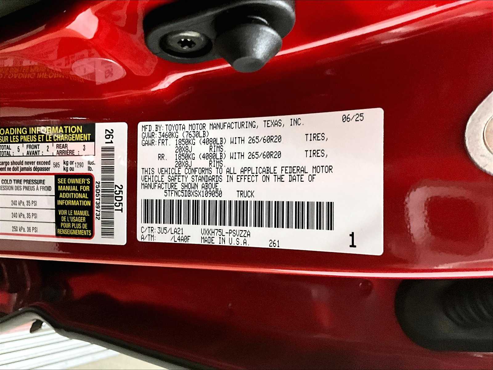 2025 Toyota Tundra Platinum Hybrid - Photo 17