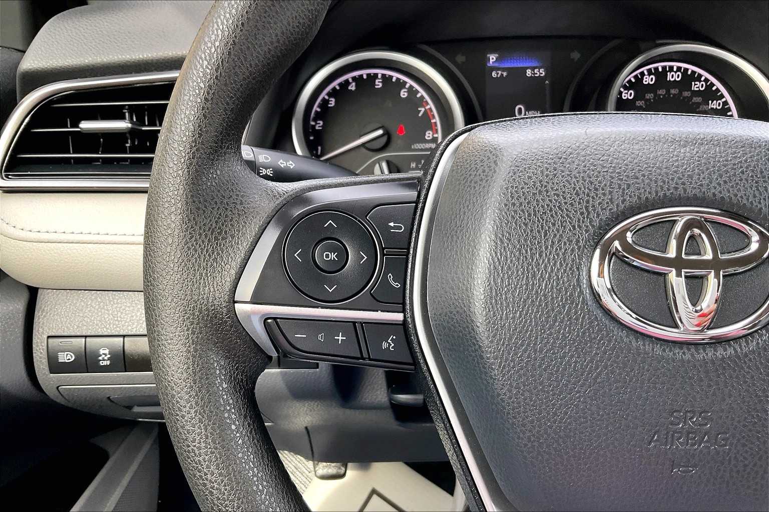 2021 Toyota Camry LE - Photo 22