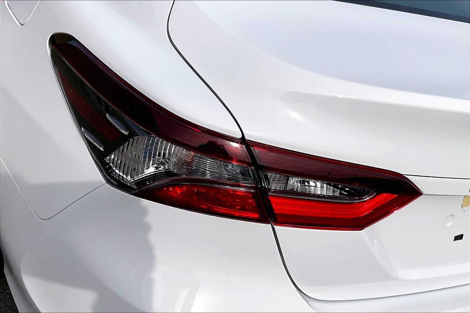 2021 Toyota Camry LE - Photo 33