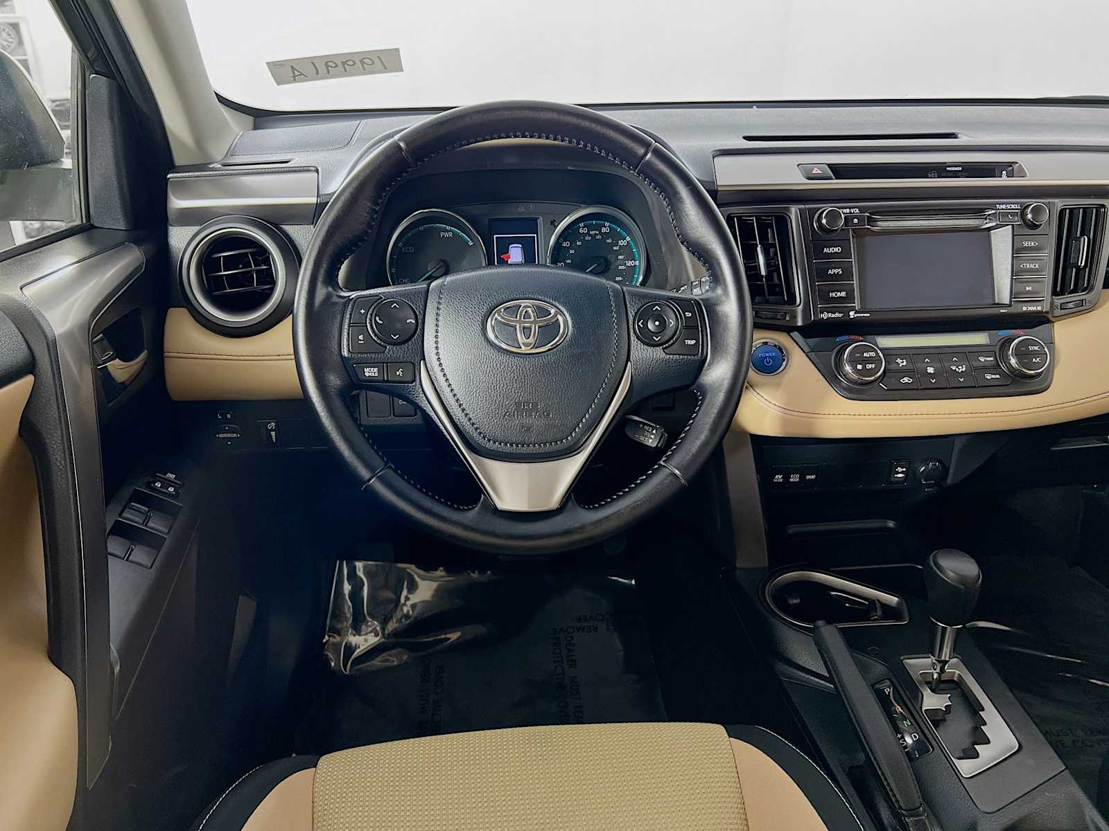 2016 Toyota RAV4 Hybrid XLE - Photo 23