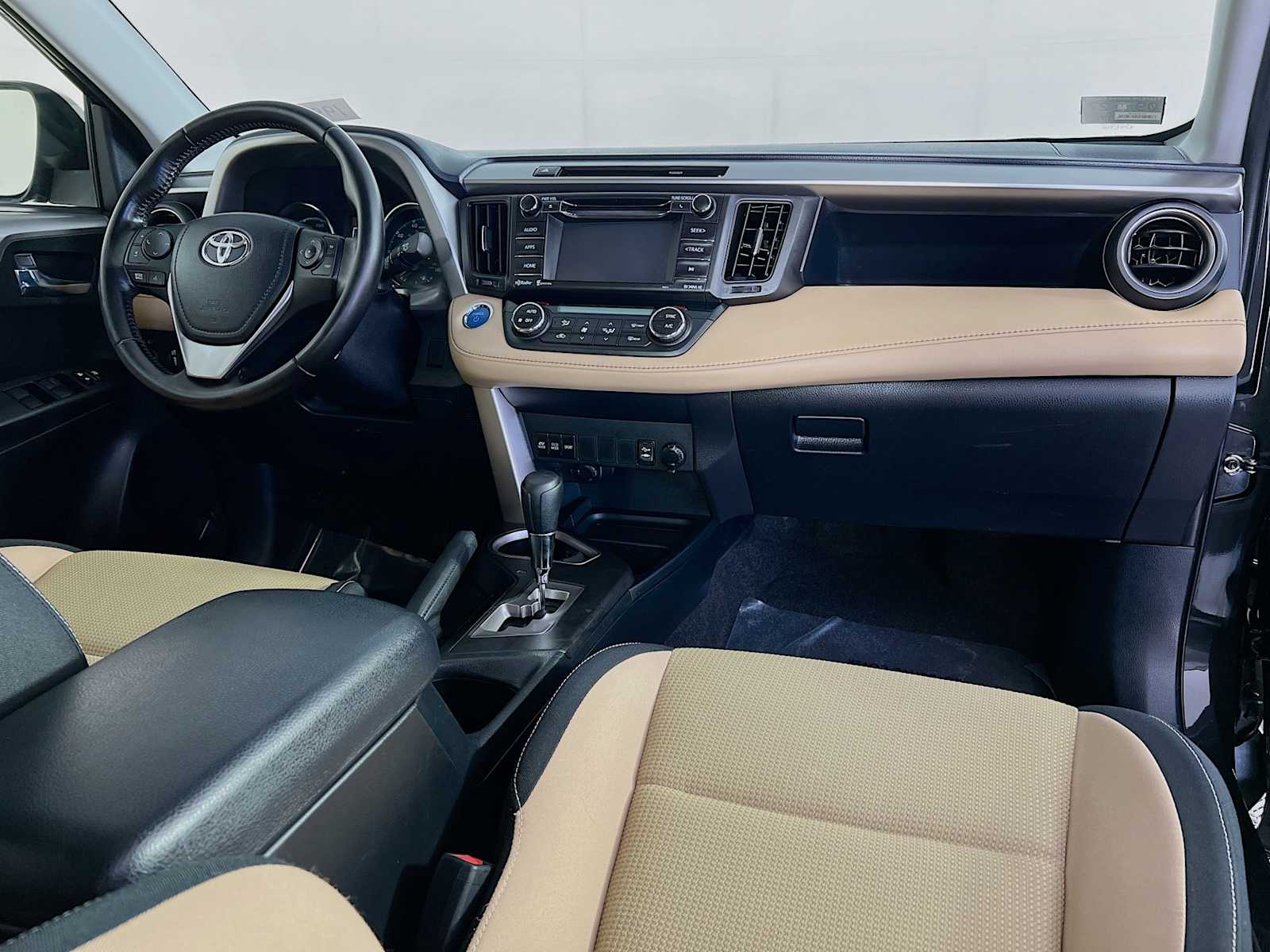 2016 Toyota RAV4 Hybrid XLE - Photo 29