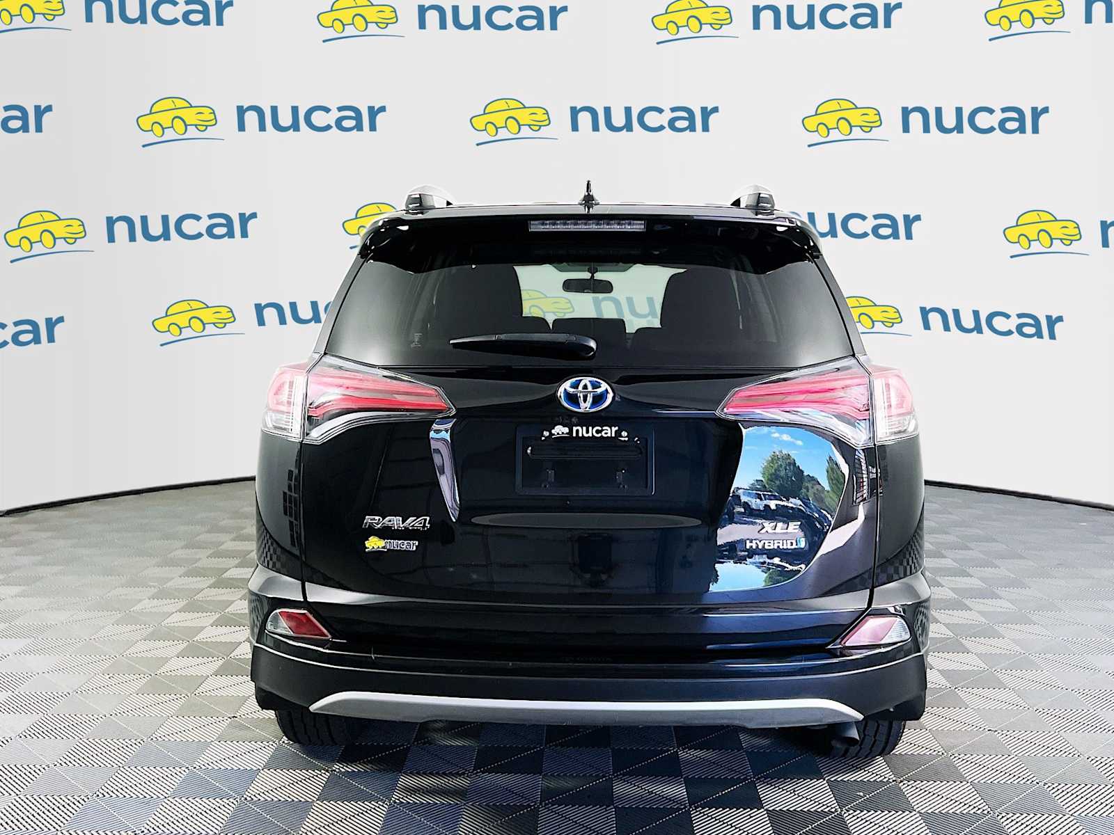 2016 Toyota RAV4 Hybrid XLE - Photo 6