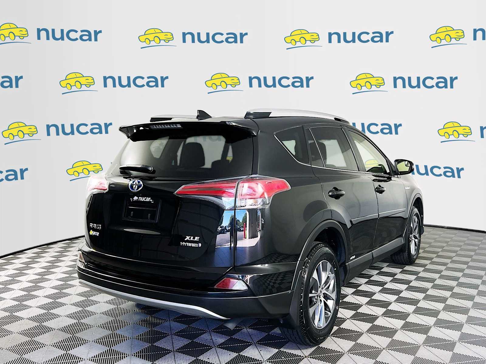 2016 Toyota RAV4 Hybrid XLE - Photo 7