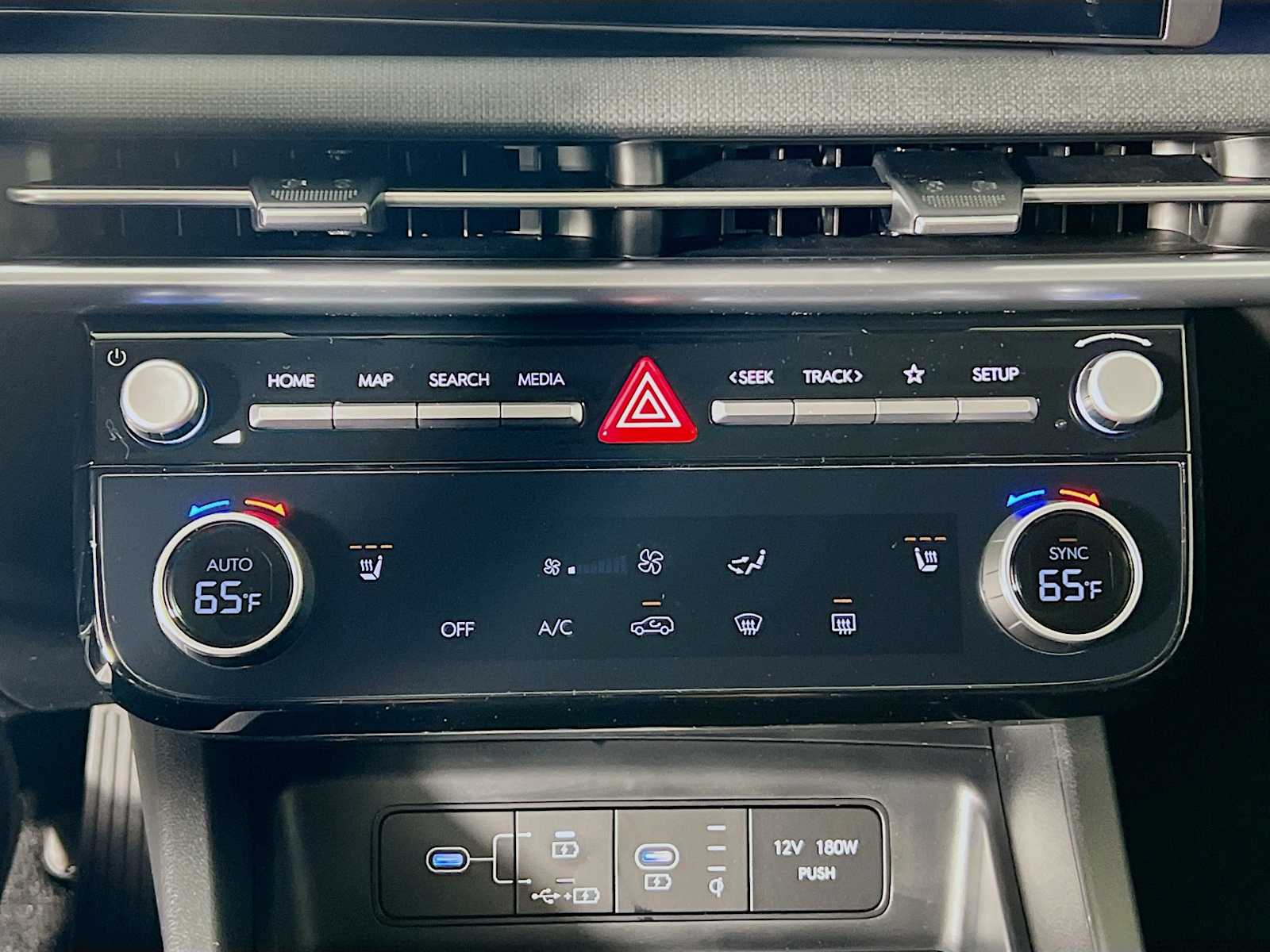 2025 Hyundai Tucson SEL Convenience - Photo 11