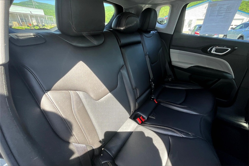2022 Jeep Compass Limited - Photo 16