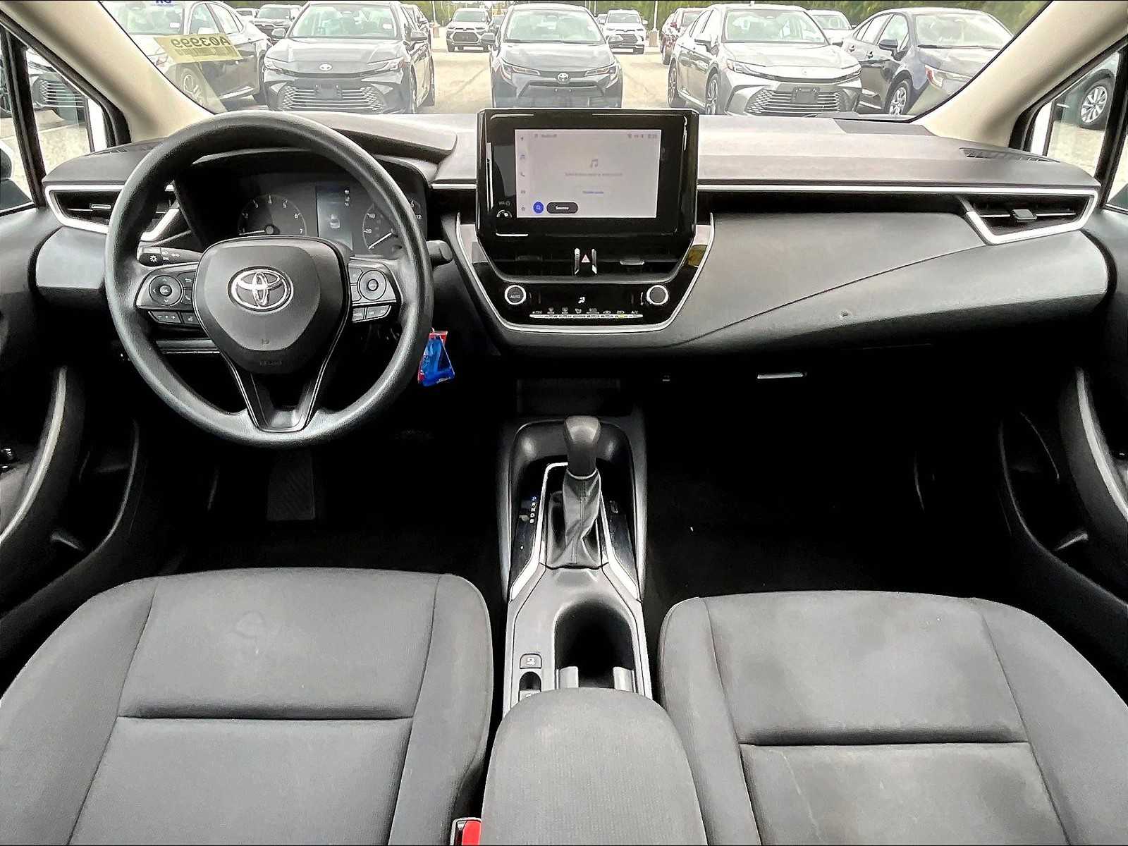 2023 Toyota Corolla LE - Photo 21