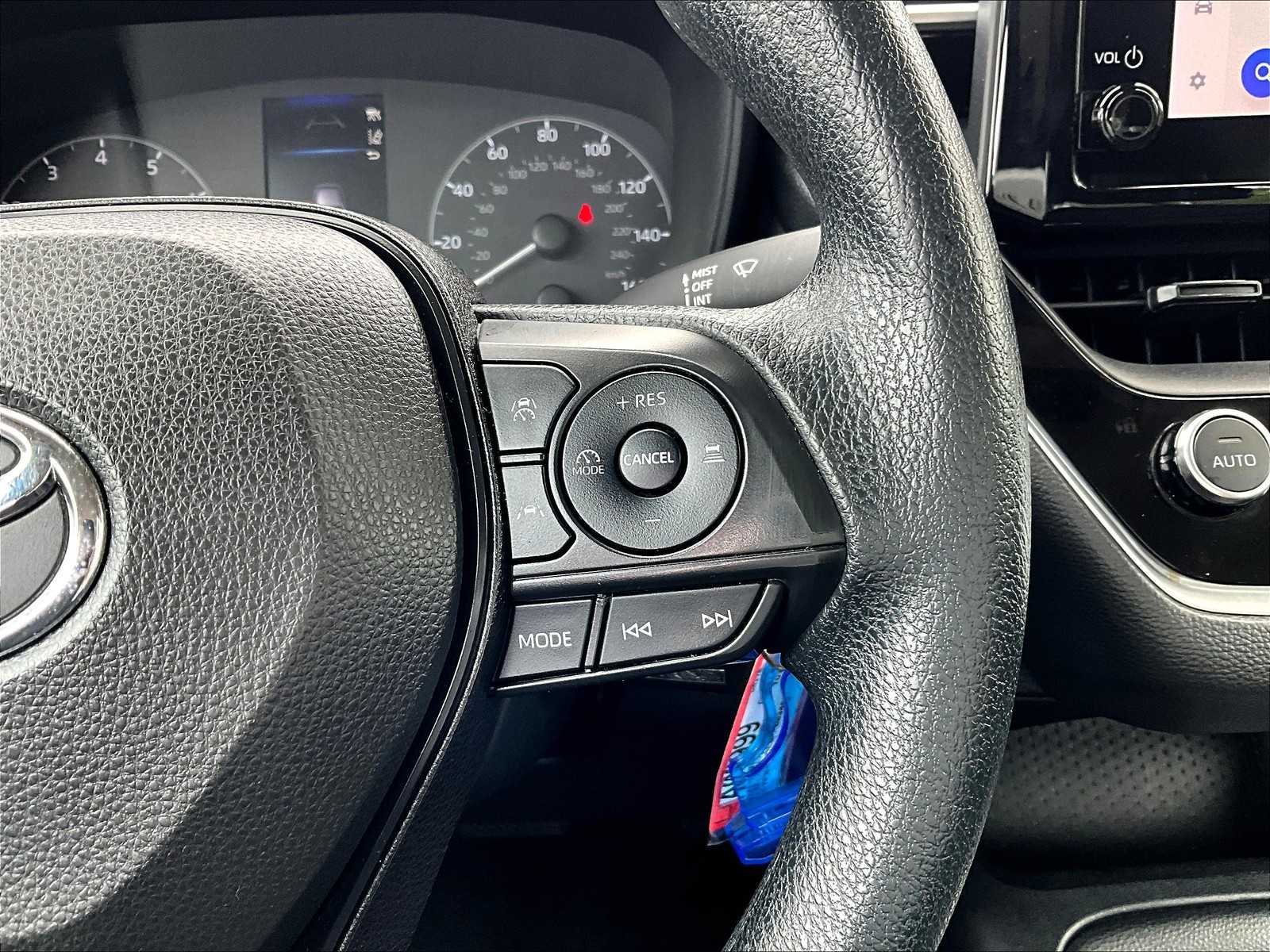 2023 Toyota Corolla LE - Photo 24