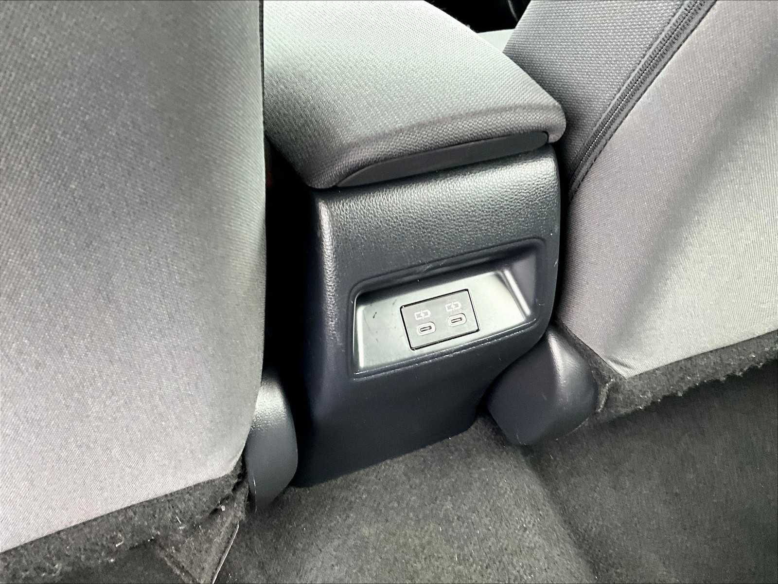 2023 Toyota Corolla LE - Photo 28