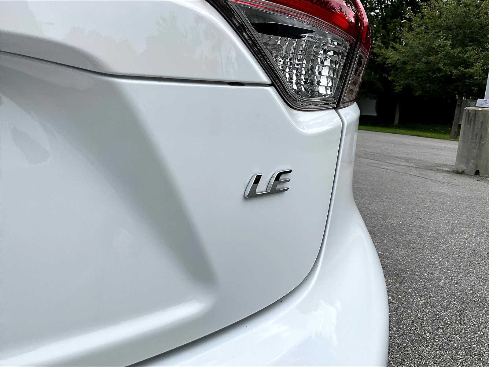 2023 Toyota Corolla LE - Photo 29