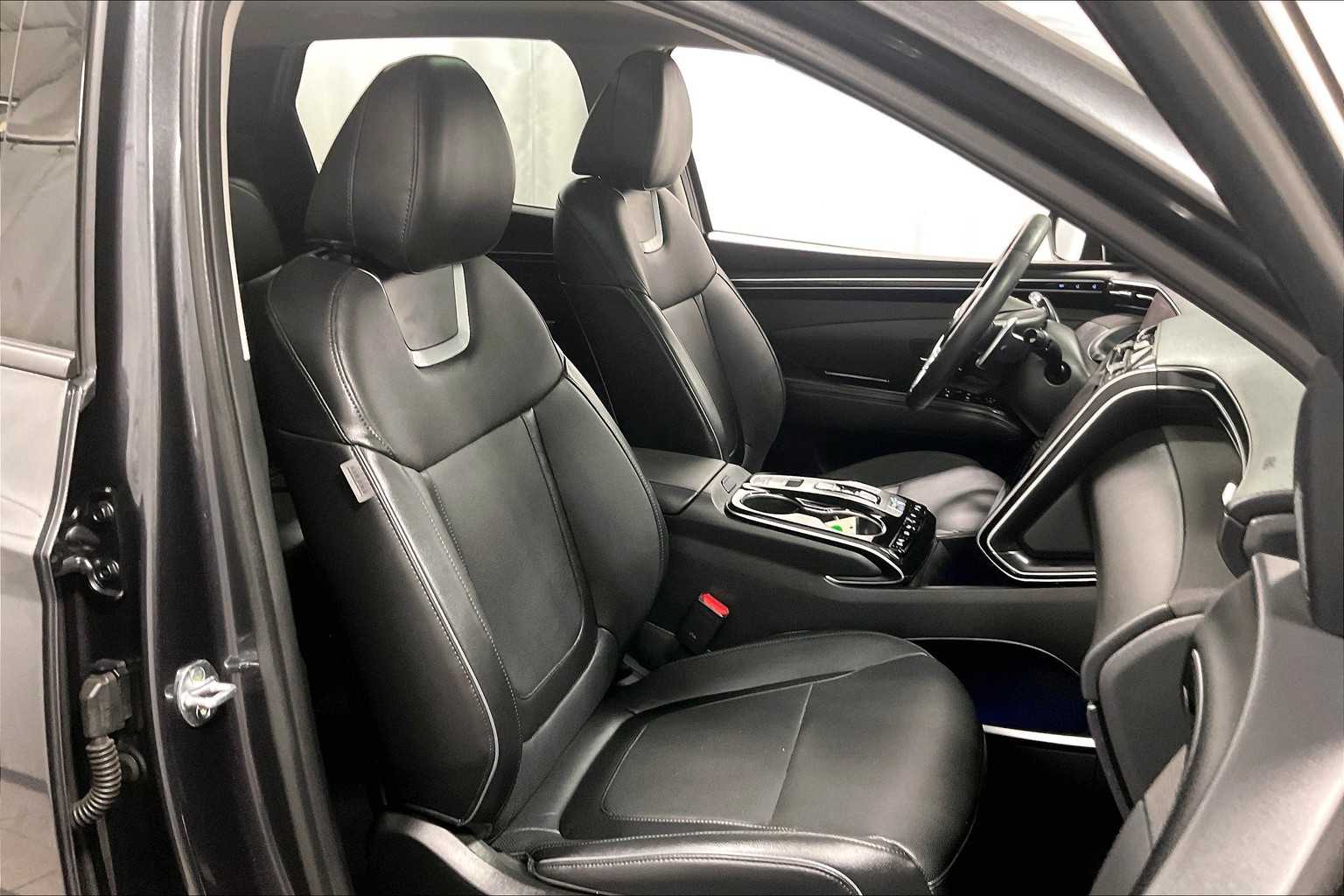 2022 Hyundai Tucson Limited - Photo 11