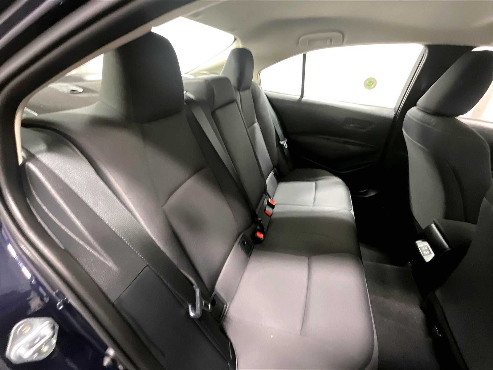 2025 Toyota Corolla LE - Photo 16