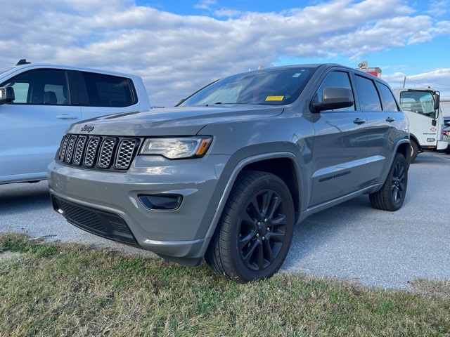 2020 Jeep Grand Cherokee Altitude - Photo 3