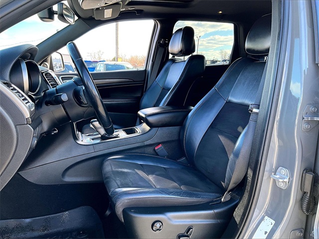 2020 Jeep Grand Cherokee Altitude - Photo 10