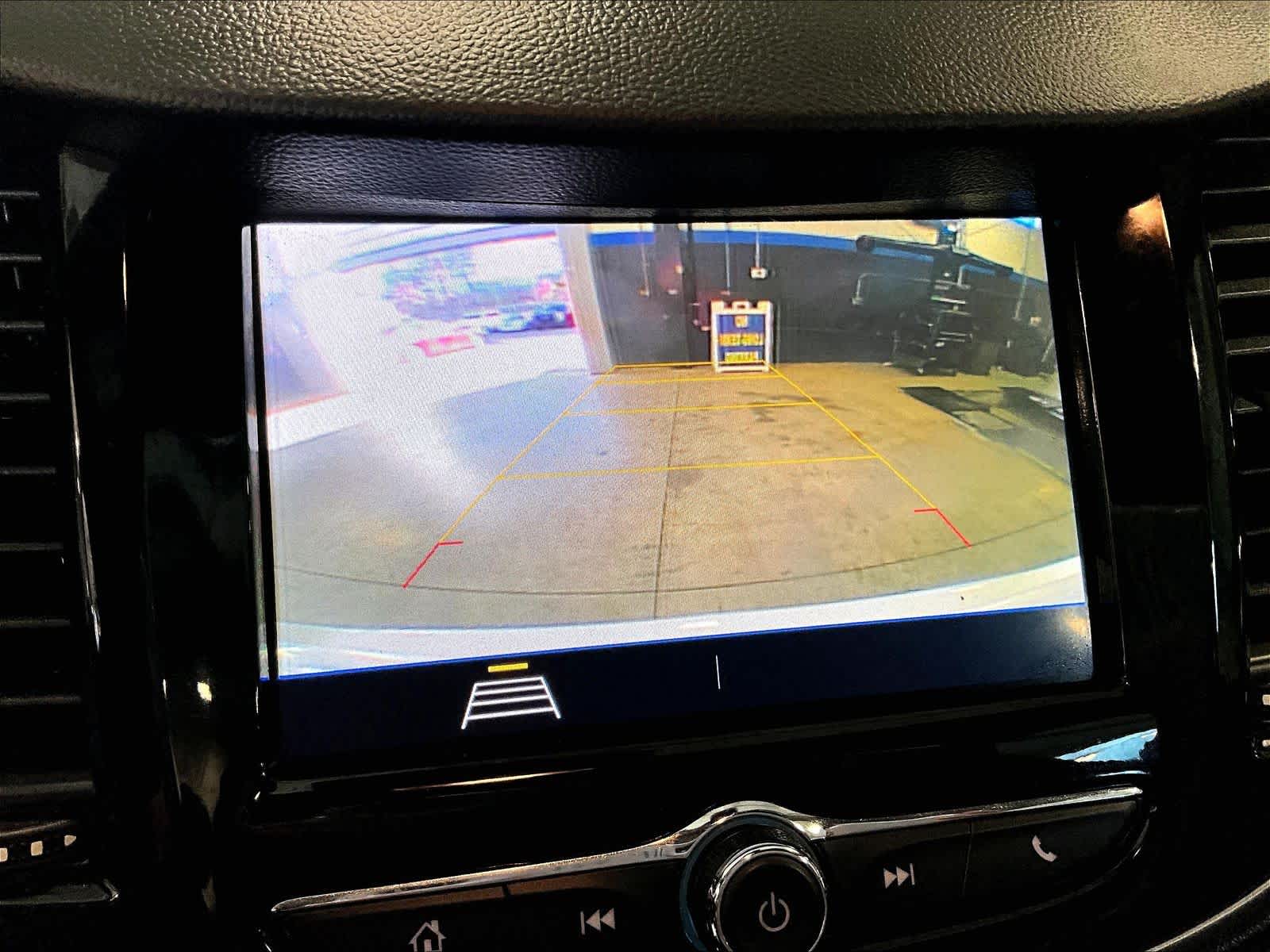 2021 Chevrolet Trax LS - Photo 20