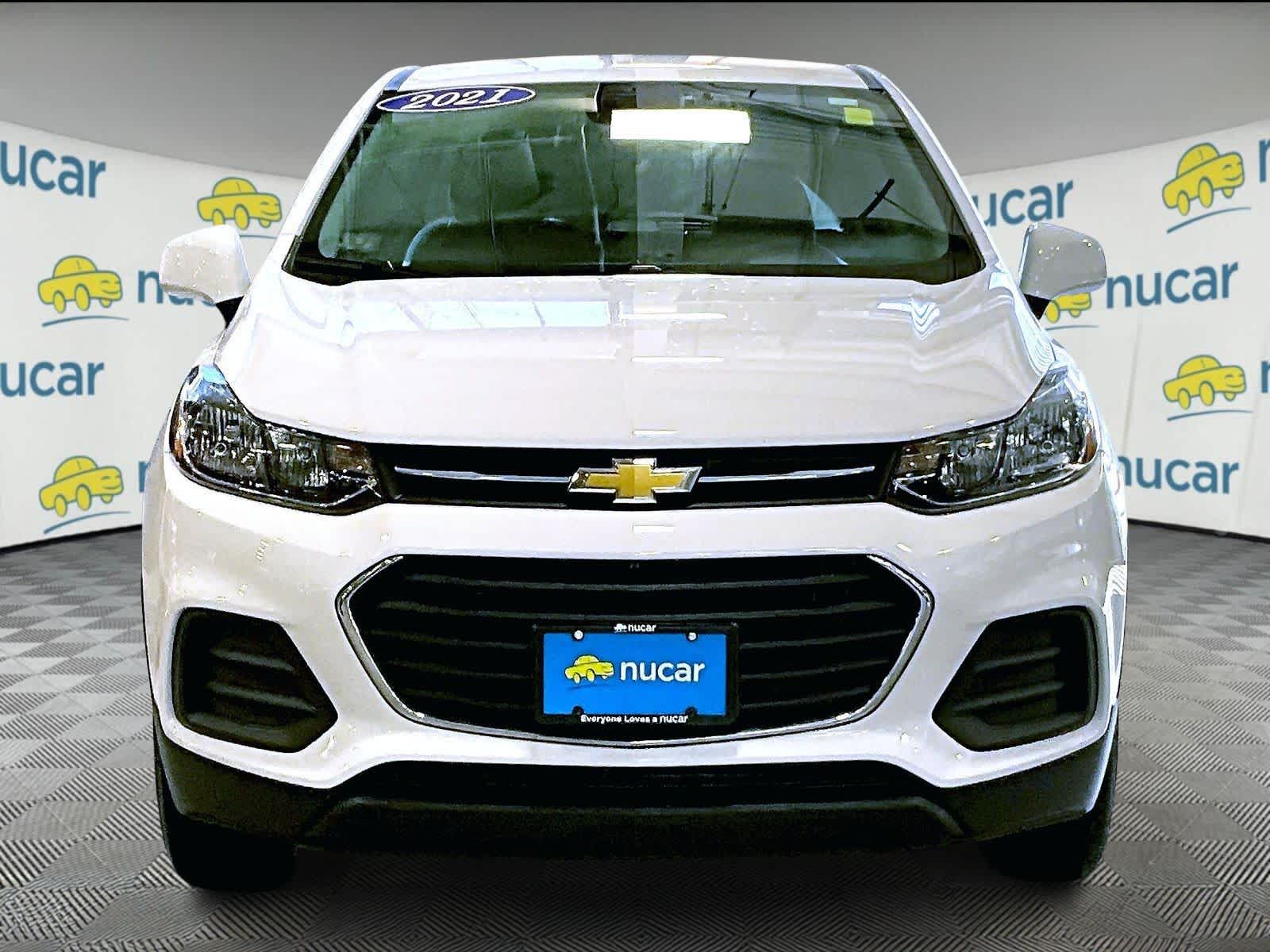 2021 Chevrolet Trax LS - Photo 2