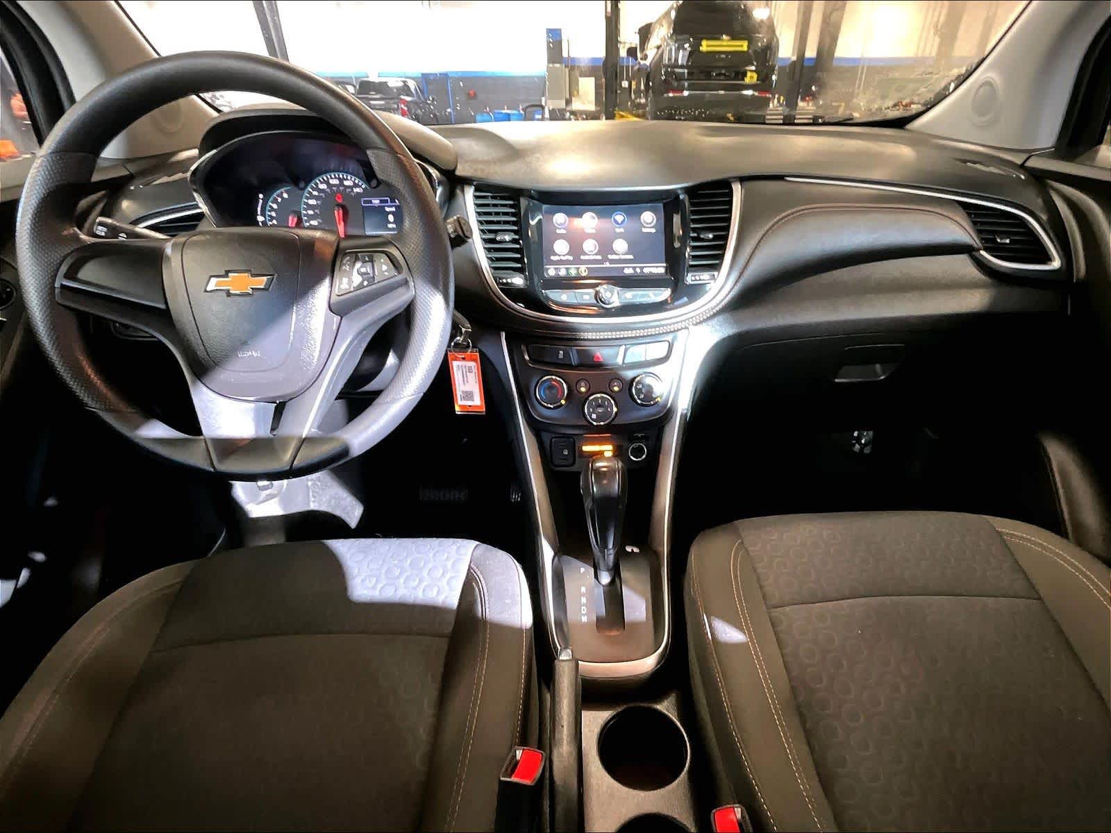 2021 Chevrolet Trax LS - Photo 22
