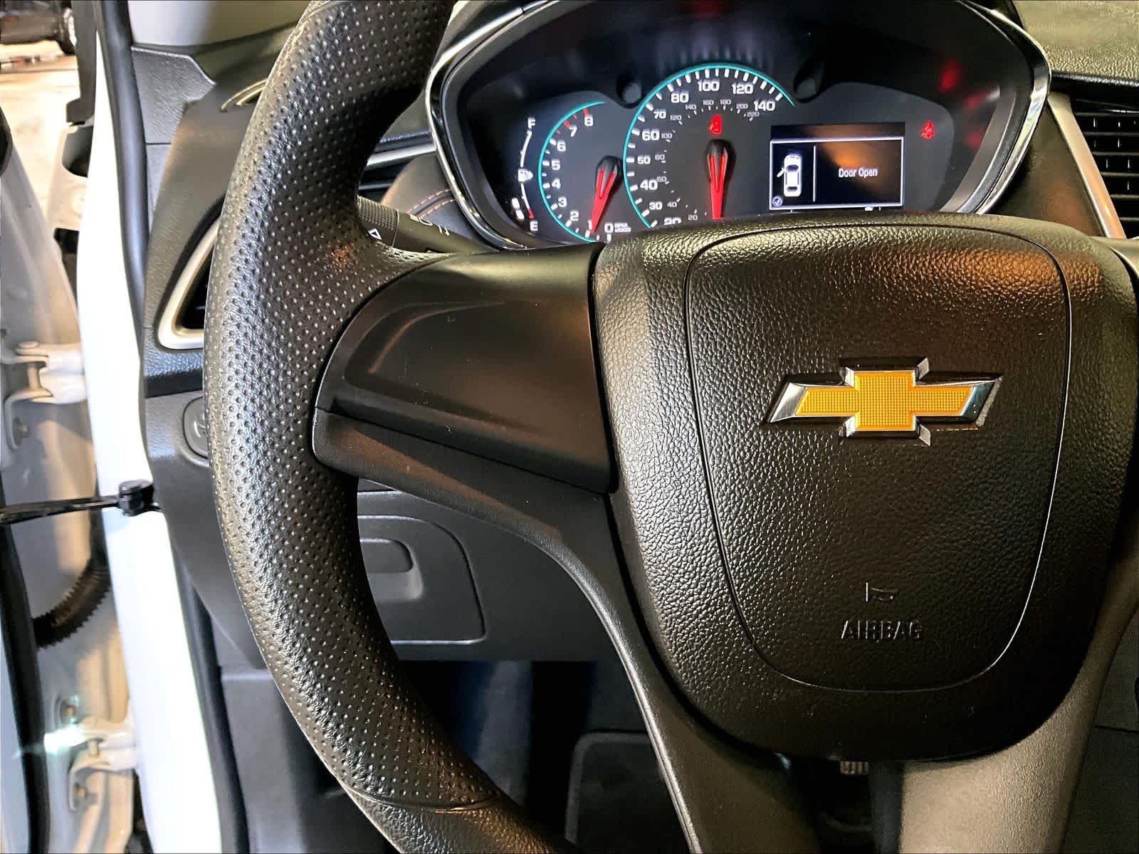 2021 Chevrolet Trax LS - Photo 24