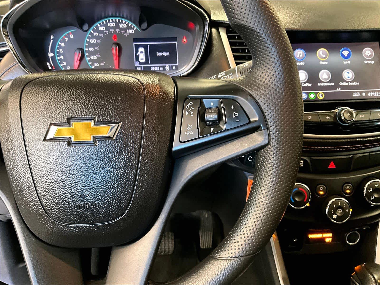 2021 Chevrolet Trax LS - Photo 25