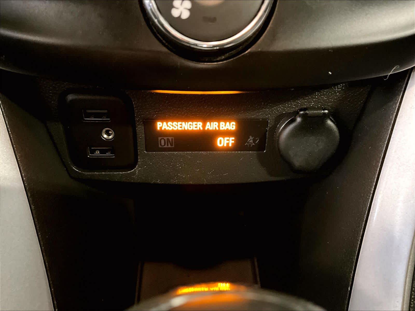 2021 Chevrolet Trax LS - Photo 28