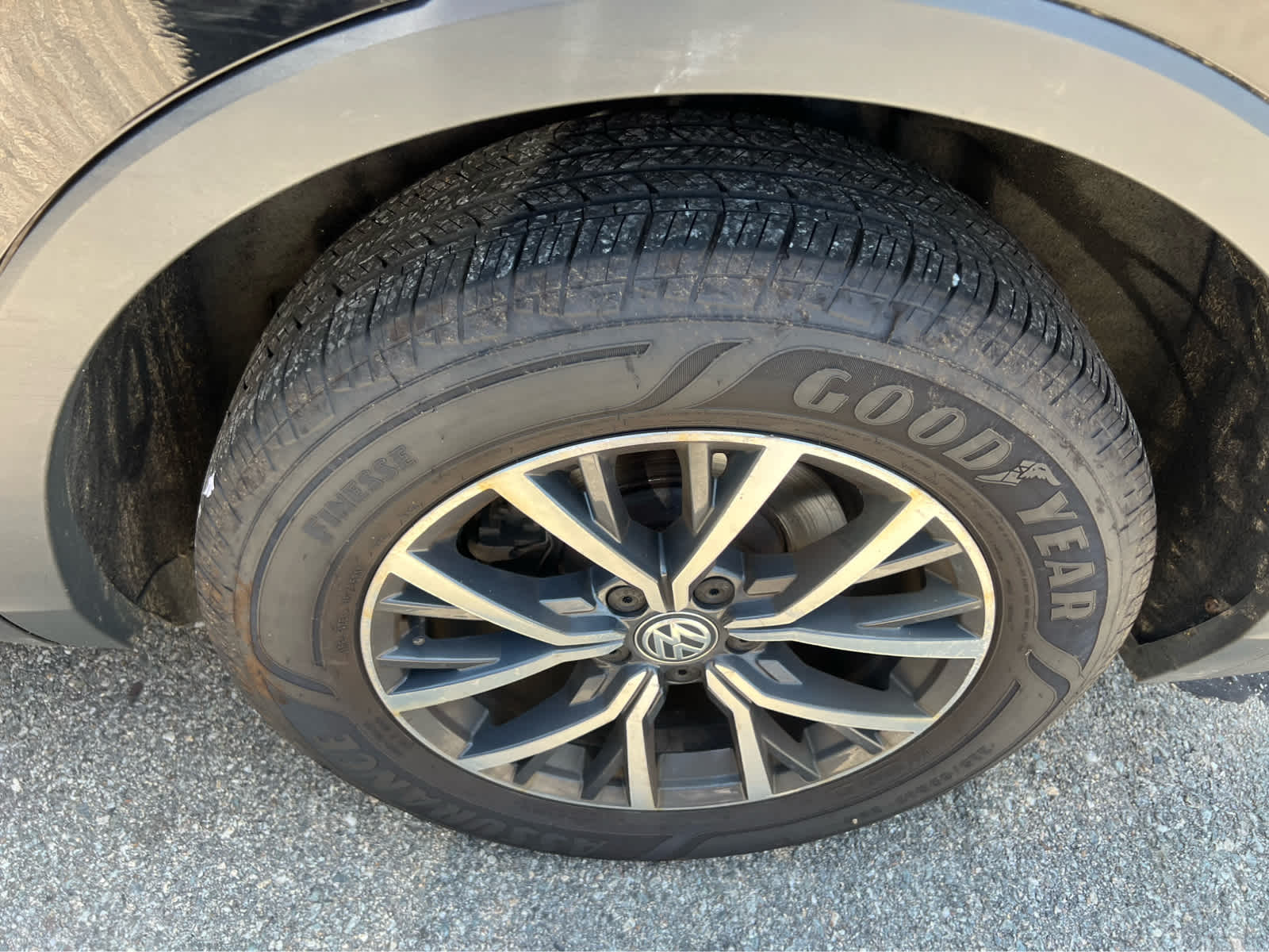 2021 Volkswagen Tiguan SE - Photo 13